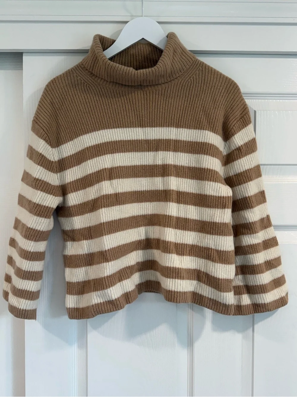 J.Crew Wool and Cashmere Relaxed Tan and Cream Turtleneck, Large Petite